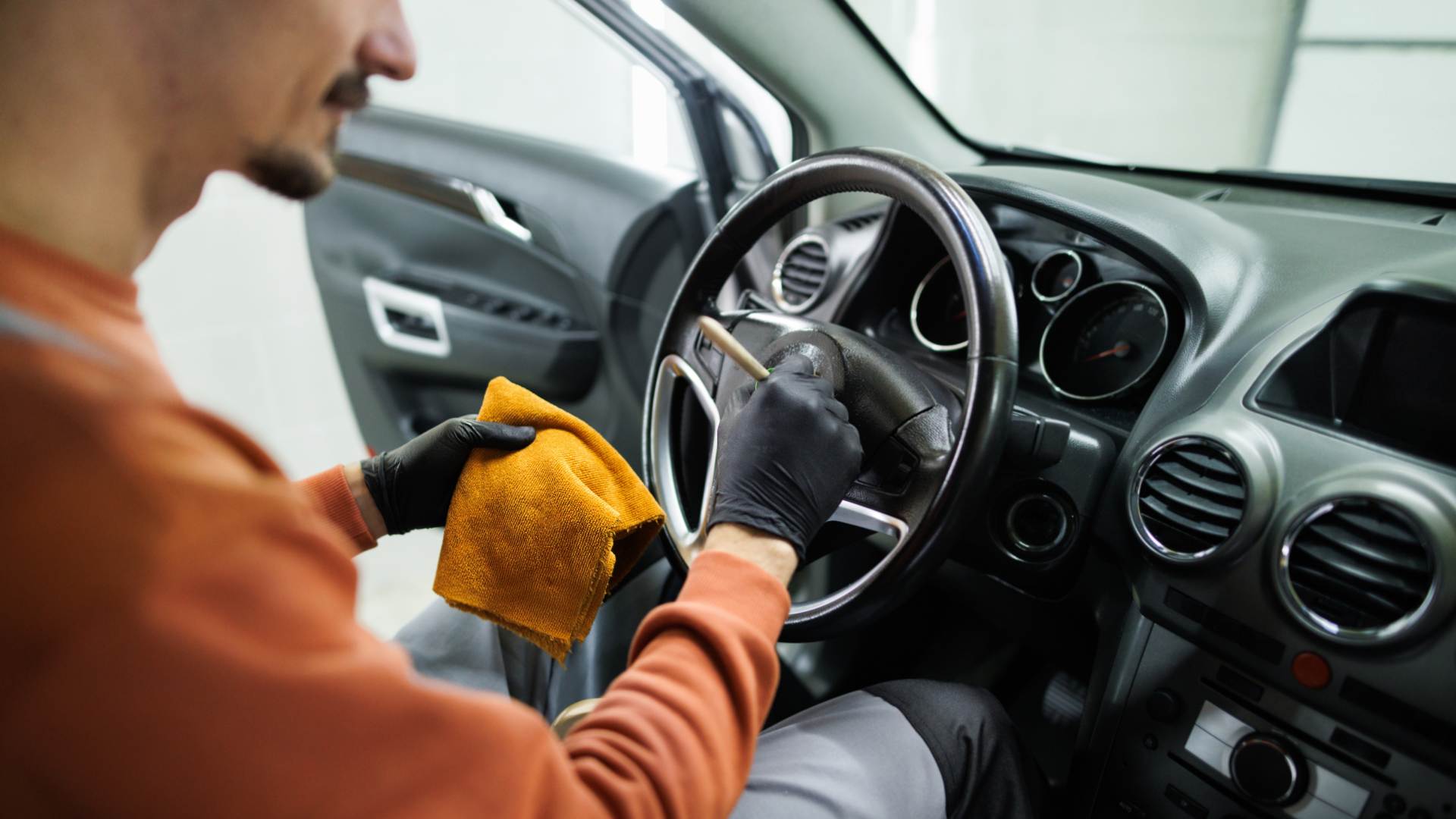 Choosing the Right Detailing Products for Your Car Expert Tips and Advice for Ensuring the Perfect Shine and Protection